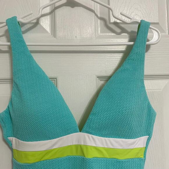 Seafolly NWT Slice Of Splice Deep V Neck One Piece Swimsuit Size 10 - Picture 4 of 10